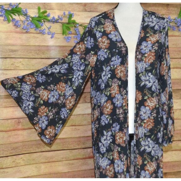 Little Lies Open Front Floral Cardigan Kimono Size XS Blue Floral Bell Sleeve - Picture 5 of 12